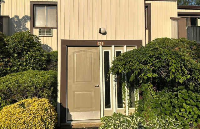 105 Richmond Boulevard photos photos