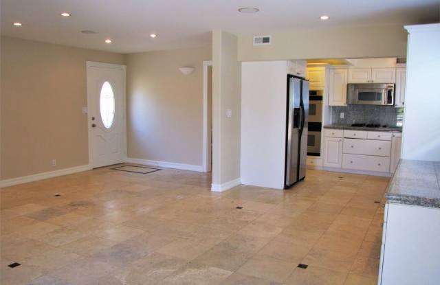 4917 River Gallery 4