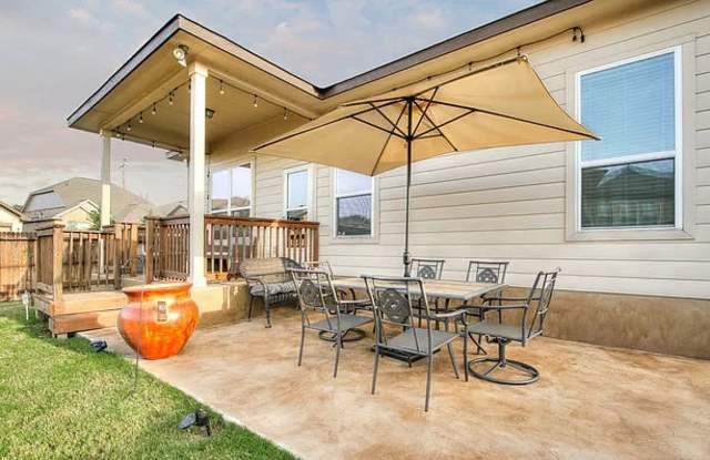 6087 Akin Circle Gallery 4
