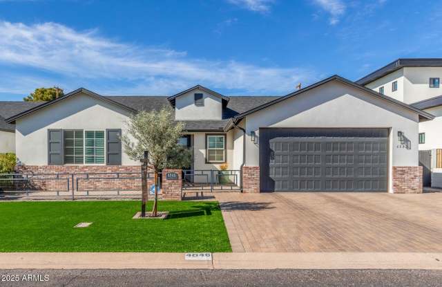 4846 E Piccadilly Road photos photos