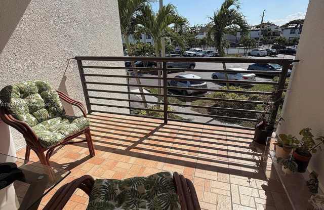 9715 Fontainebleau Boulevard Gallery 3
