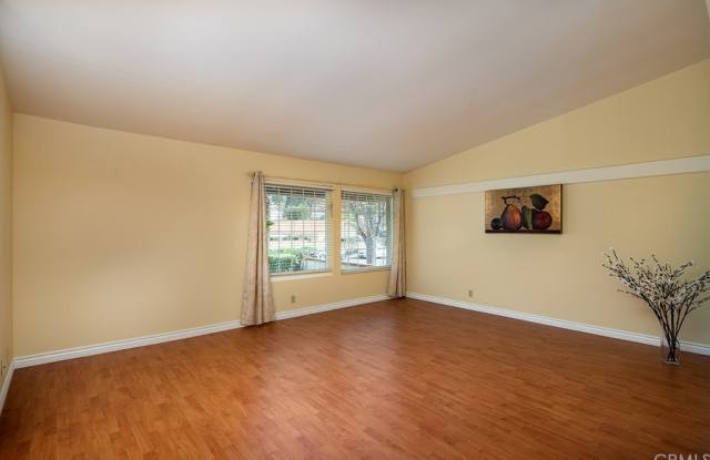 1587 Kiowa Crest Dr. Gallery 4