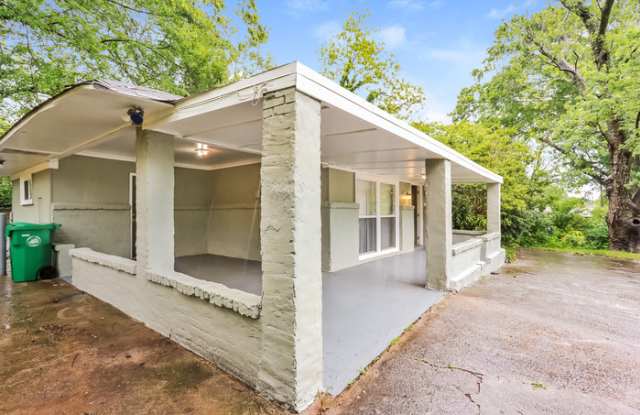 1982 Columbia Drive Gallery 2