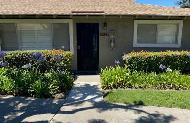 Worthy Drive Villas: Upgraded 2 Bedroom 1 Bath Condo, photos photos
