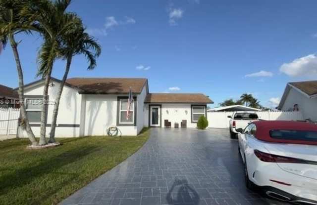 21017 SW 125th Ave Rd - 21017 Southwest 125th Avenue Road, Goulds, FL 33177