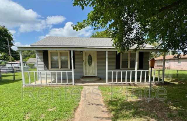 319 East Dawes Avenue Gallery 1