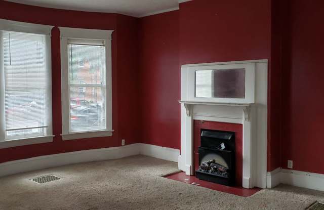 204-206 Wilson Ave Gallery 3