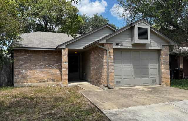 Well-maintained 3 bedroom, 2 bath home - 1,234 sq. ft. - Convenient San Antonio location near Lackland AFB Gallery 3