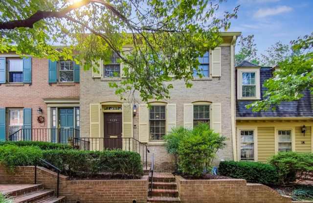 Beautifully Updated 3BR/3.5BA Townhome in Sought-After Westbard Mews!! photos photos