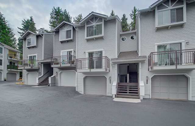 2bd/2.5ba Woodinville Townhome - 12735 Northeast 171st Lane, Woodinville, WA 98072