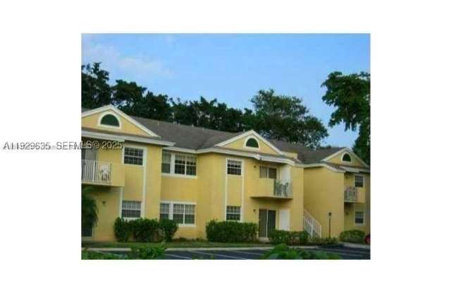 1731 NW 96th Ter - 1731 Northwest 96th Terrace, Pembroke Pines, FL 33024
