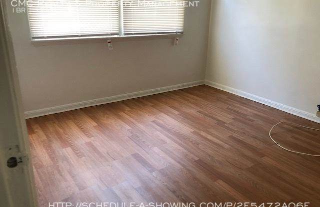 4518 N Banner Dr Apt 1 Gallery 3
