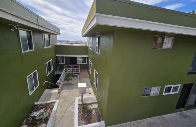 San Diego Ave. 2085-89 *** photos photos San Diego Ave. 2085-89 *** photos photos