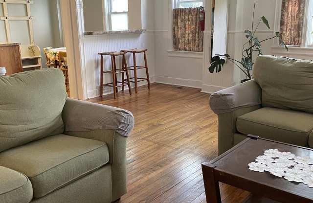 146 South Main Street Gallery 4