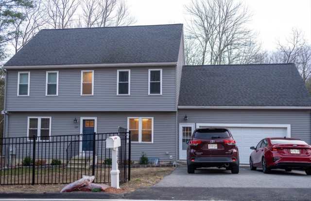 129 Quinapoxet Street photos photos