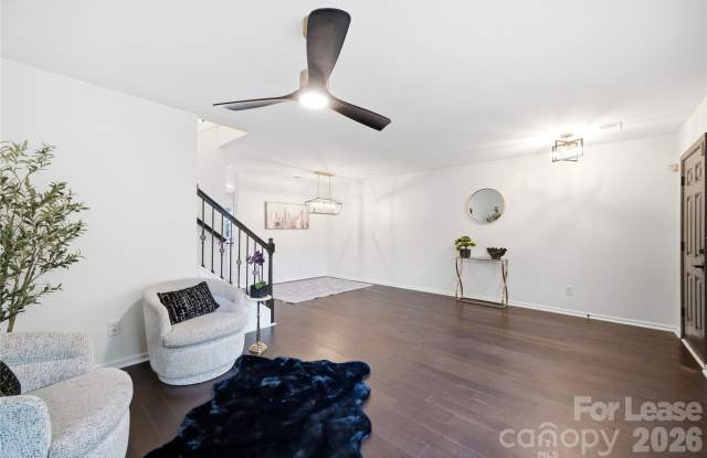 6105 Warrior Avenue Gallery 3
