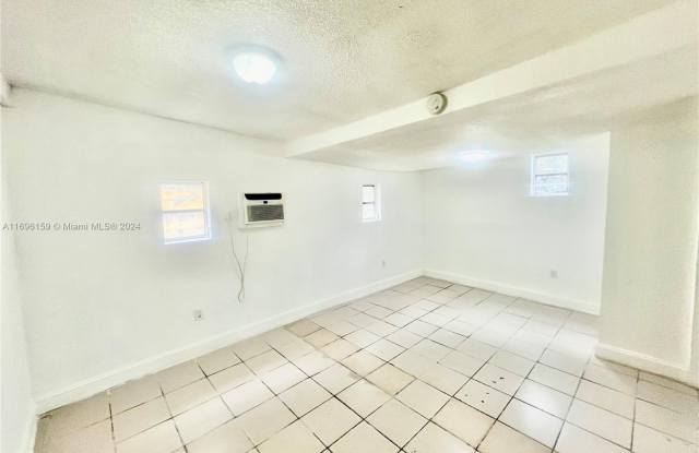 534 NW 18th Ave - 534 Northwest 18th Avenue, Miami, FL 33125