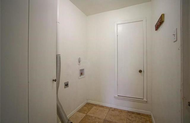 3444 N Avenue Gallery 2