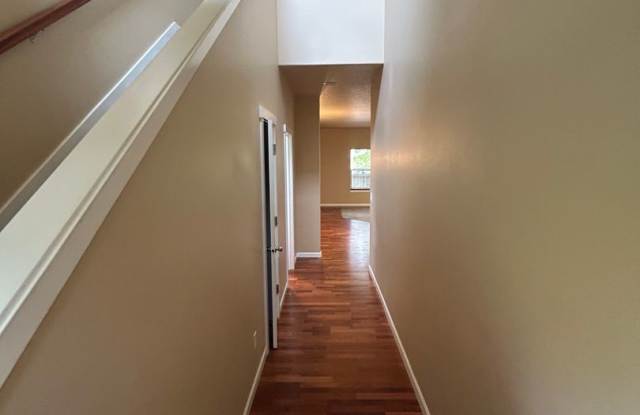 3 Bedroom, 2.5 Bath Condo in NW McMinnville- Great Location Gallery 3