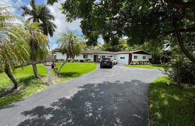 6440 Miller Dr - 6440 Miller Drive, South Miami, FL 33143