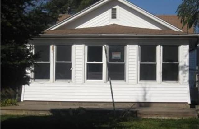 1923 Ivy Ave E - 1923 Ivy Avenue East, St. Paul, MN 55119