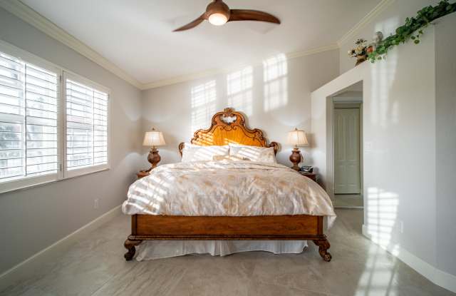 8415 Excalibur Circle - 1unit B 1 Gallery 4