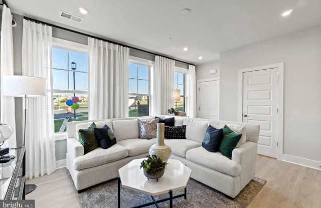 43805 MIDDLEWAY TERRACE Gallery 2