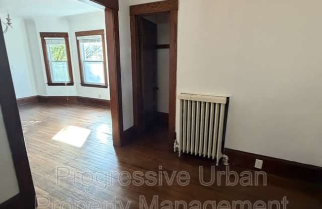1567 Wagar Avenue - Downstairs Gallery 4