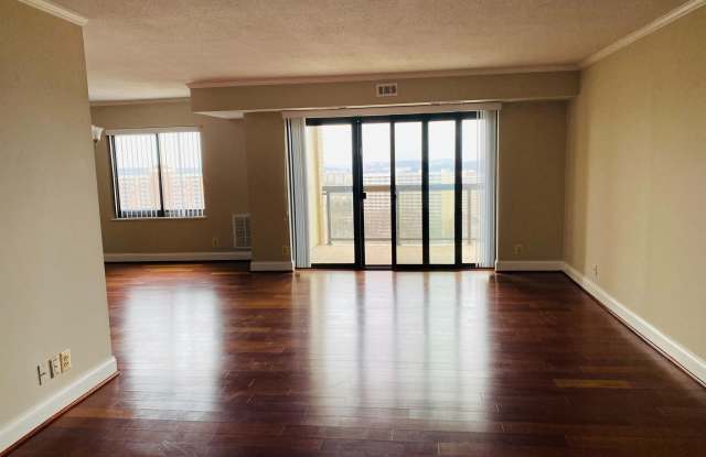 205 YOAKUM PARKWAY photos photos