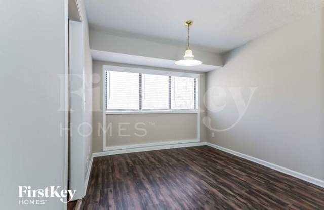 424 Ridgemont Drive Gallery 4