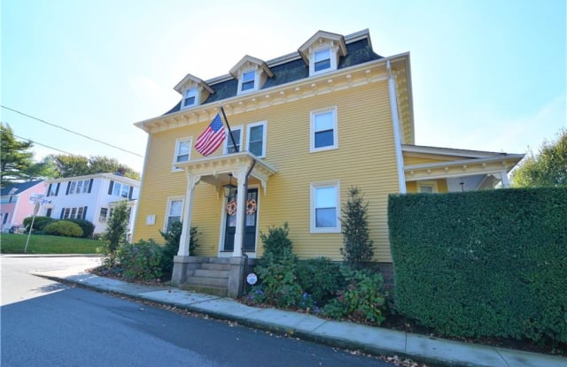 7 Bowery Street - 7 Bowery Street, Newport, RI 02840