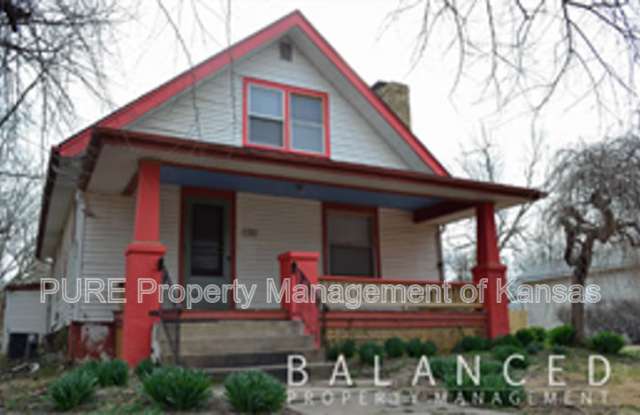2514 SE Ohio Ave - 2514 Southeast Ohio Avenue, Topeka, KS 66605