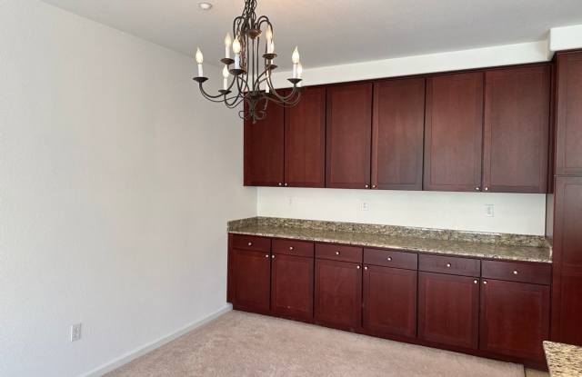 Beautiful Tri-level 3 Bedroom, 3 Bath Townhouse in Midtown area of San Jose Gallery 4