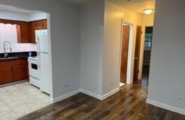 303 W Park Place Gallery 4
