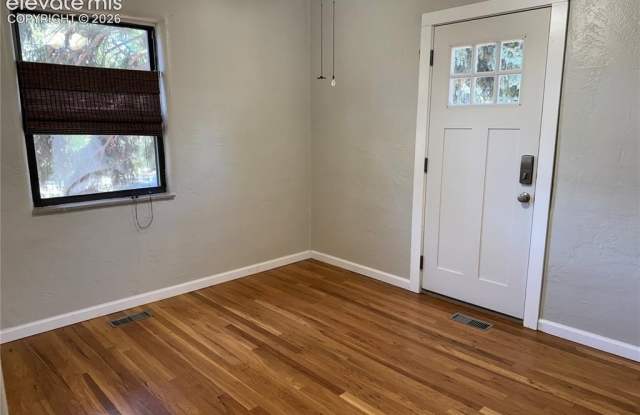 1220 E San Rafael Street Gallery 2