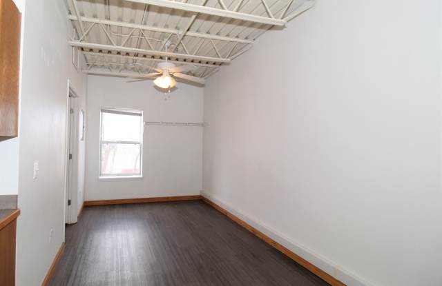 1039 North Molly Court Gallery 3