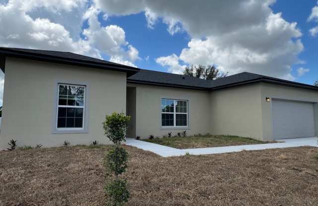 Beautiful 3 Bedroom, 2 Bathroom Home in Palm Bay!! photos photos