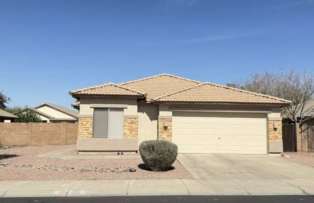 Nice 4bdrm + den in Avondale CWS photos photos