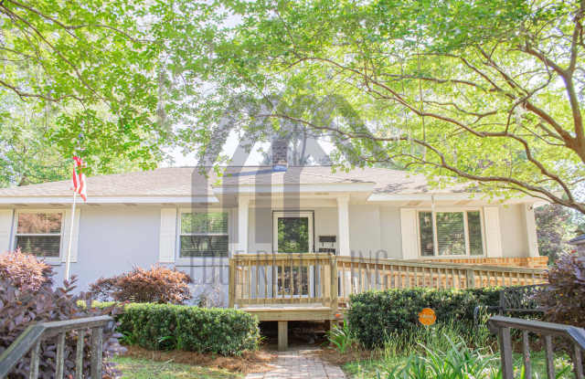 135 East DeRenne Avenue photos photos