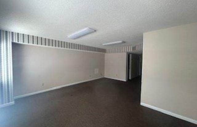 2434 Fortner St. #2 Gallery 3