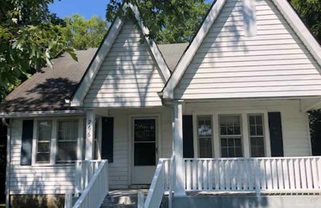 Charming 4 Bed/ 2 Bath Home in Madison, Available Now - 766 Oakdell Avenue, Nashville, TN 37115