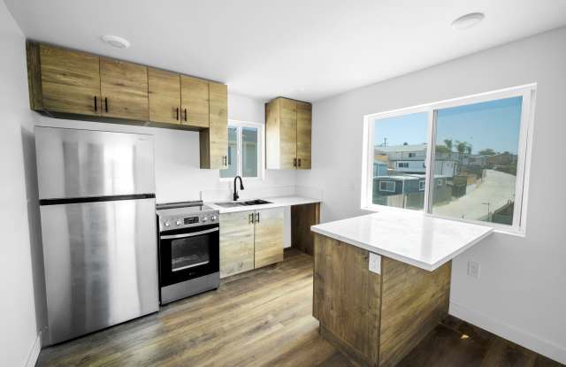2325 Comstock Street - Unit 1 photos photos