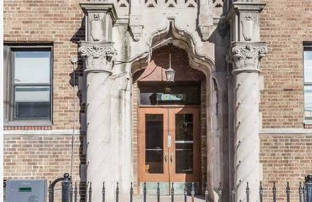 The Van Dyke in West Village Gallery 3