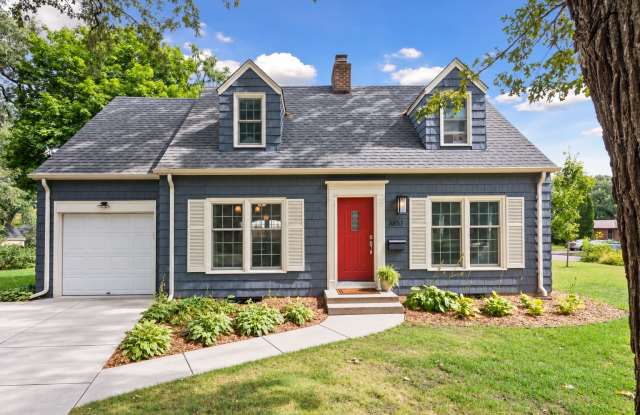 3851 Woodland Drive Gallery 2