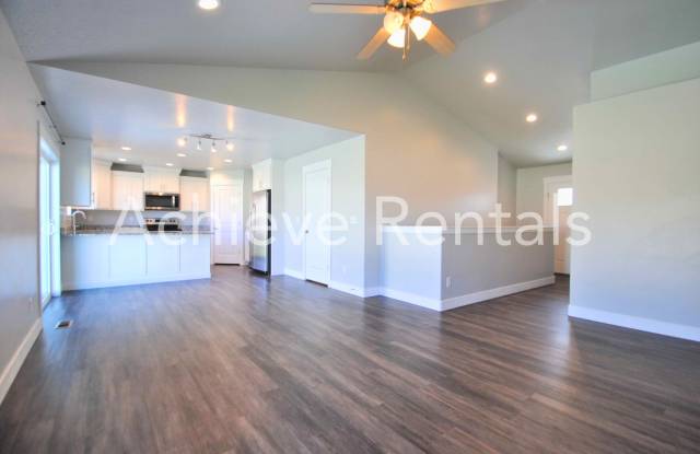 Adventure Meets Everyday Living | Minutes From Hyrum State Park Gallery 4