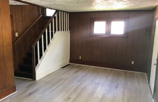 Spacious 4-Bedroom Home for Lease in Akron Gallery 4