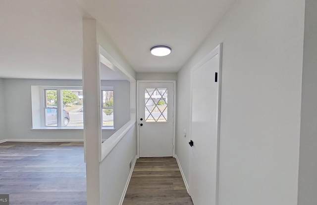 1922 MICHAEL Road Gallery 4