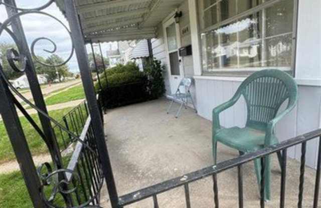 664 E Mapledale Avenue Gallery 2