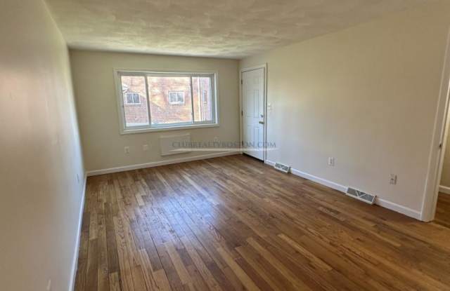 17 Oxford Cir. - 17 Oxford Circle, Belmont, MA 02478