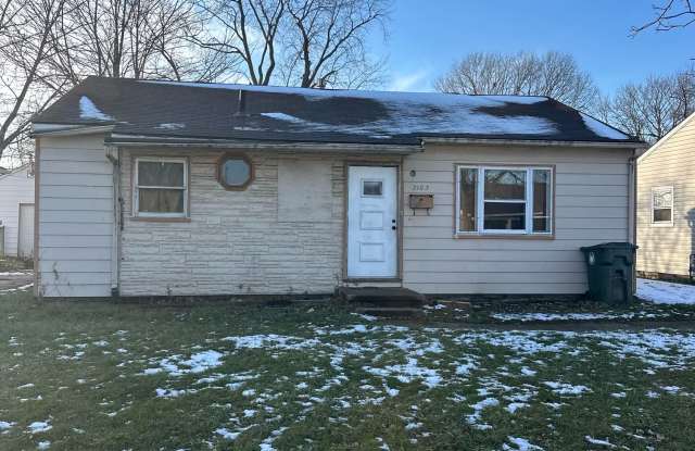 2103 Willowrow Avenue Northeast photos photos